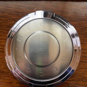 Becca prismatic amethyst highlighter